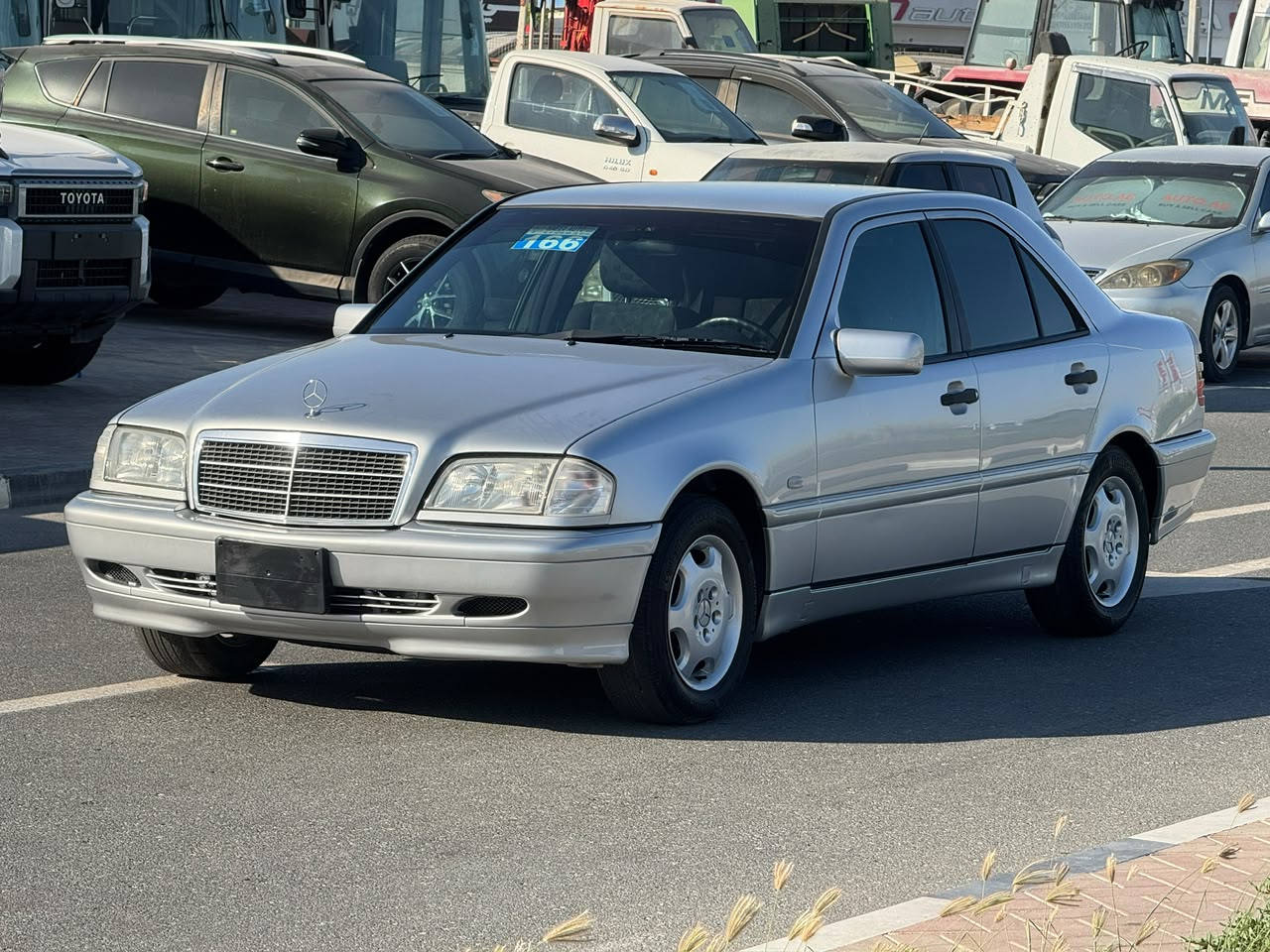 2000 Mercedes-Benz C200